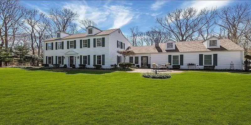 Welcome to the Lindsay Luxurious Estate!