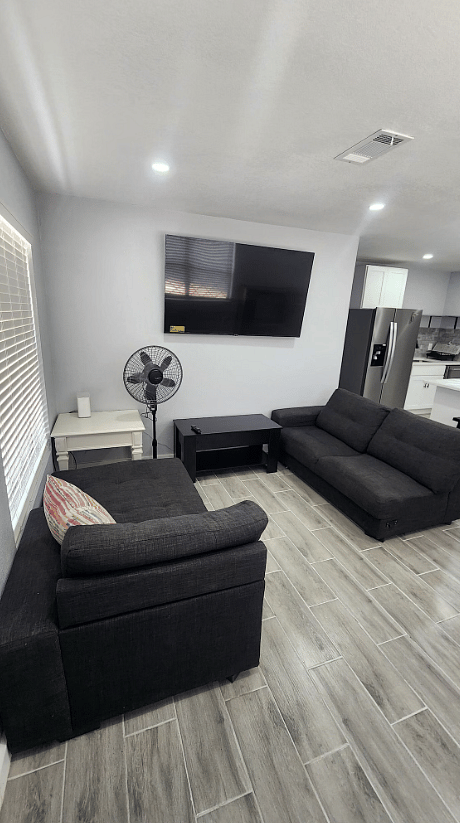 Furnished Finder property 771690_1 photo 3