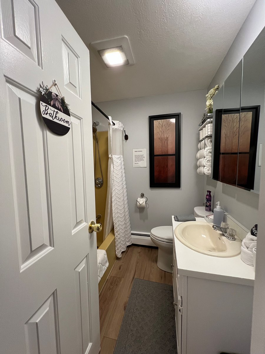 Full Bathroom-2nd floor