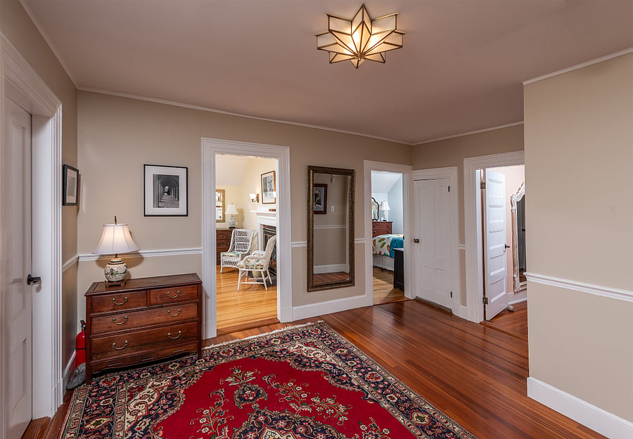2nd Floor Landing