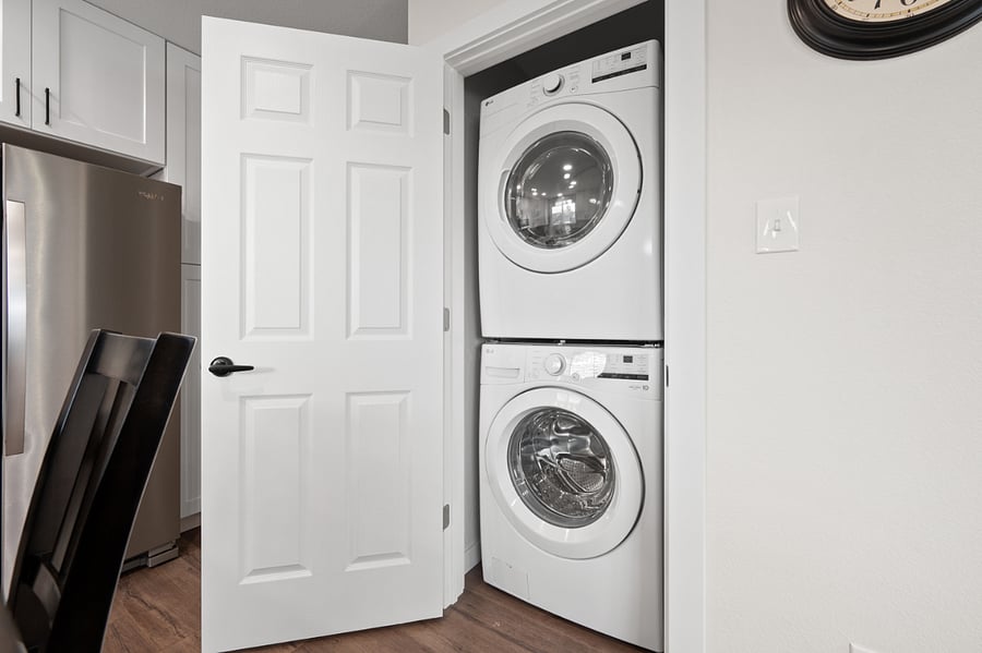 Laundry Machines (Full Sizes) - Upstairs