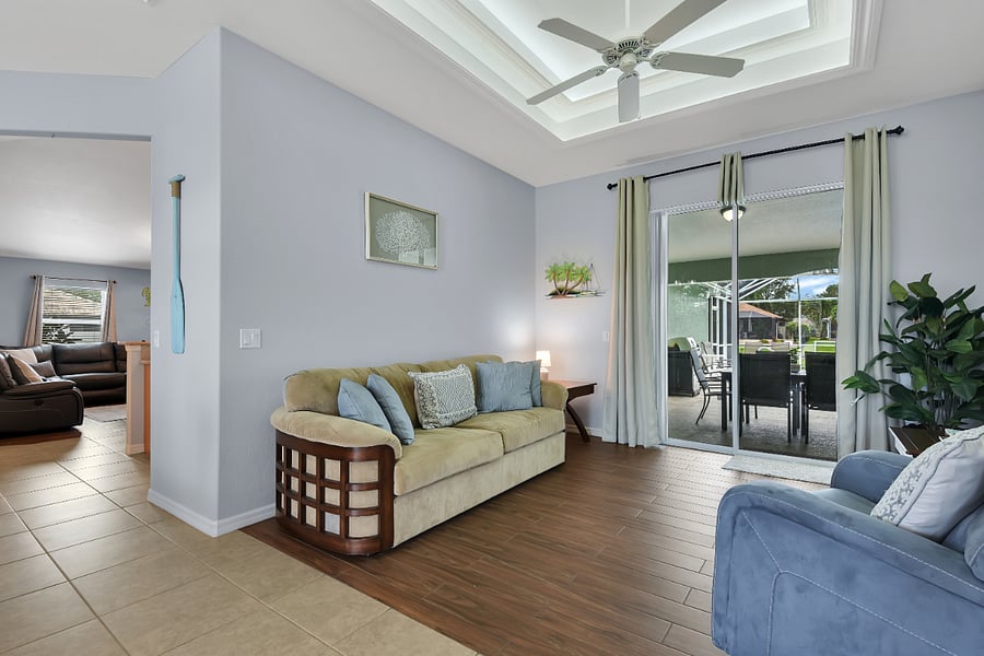Separate family reading room facing the pool and canal.