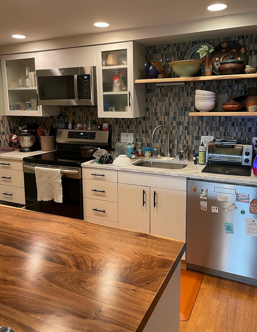 Shared kitchen with owner