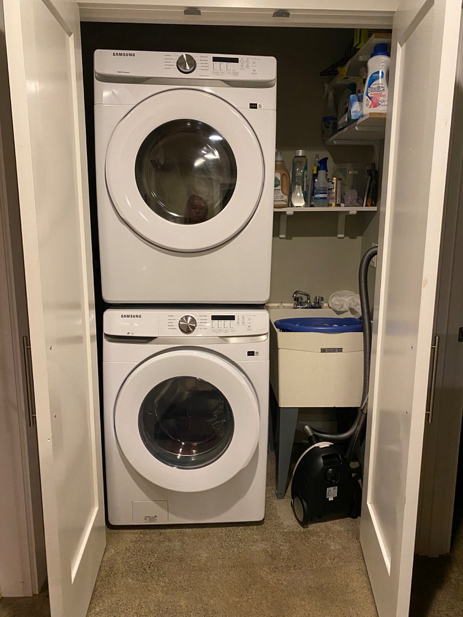 Shared washer/dryer