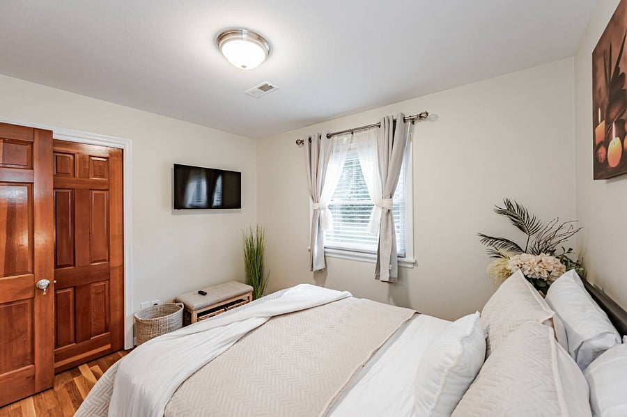 Furnished Finder property 772525_1 photo 24