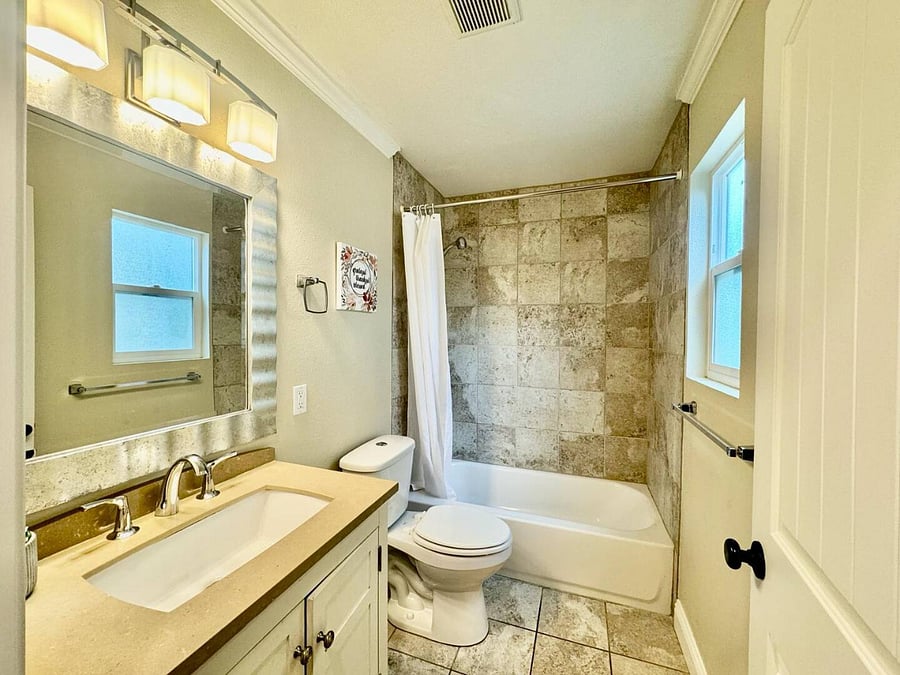 Furnished Finder property 772559_1 photo 12