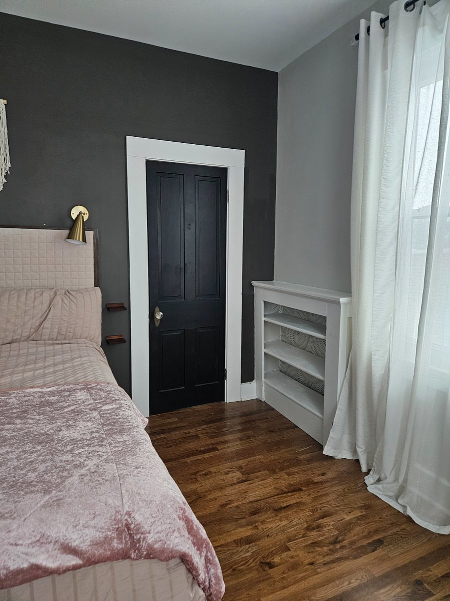 masterbedroom towards closet 2nd floor