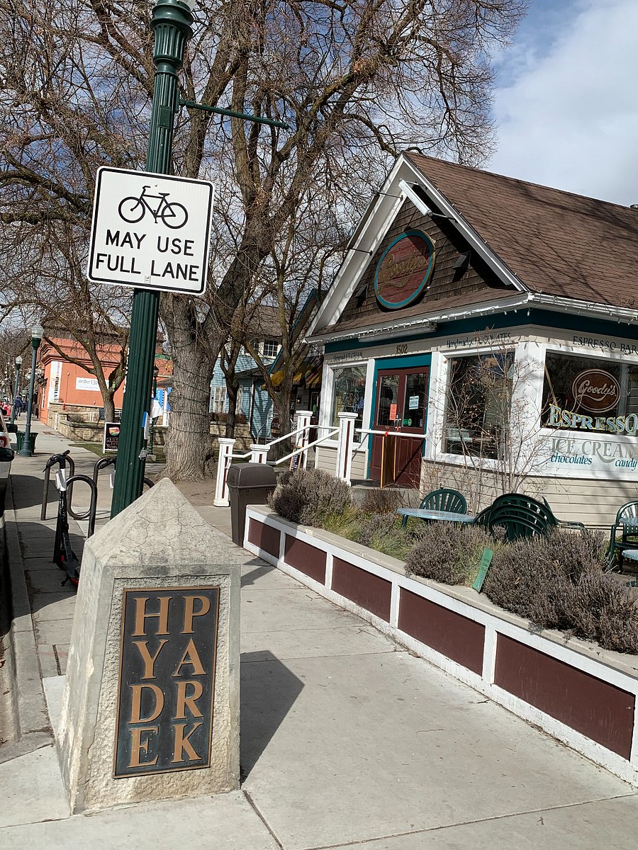 Historical social district Hyde Park with shops and 11 eateries