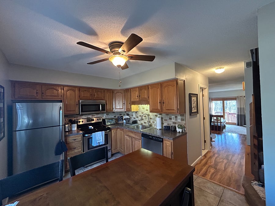 Fully applianced kitchen