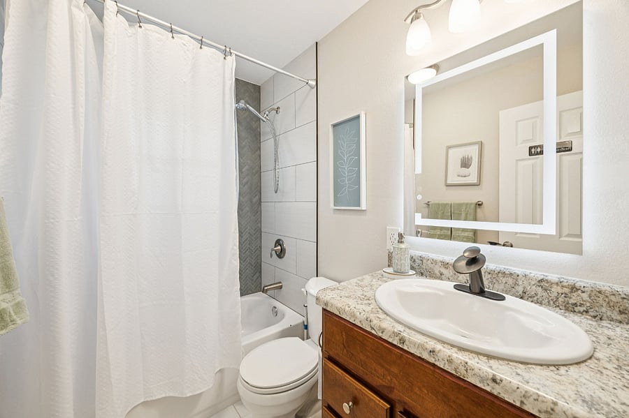 2nd bathroom