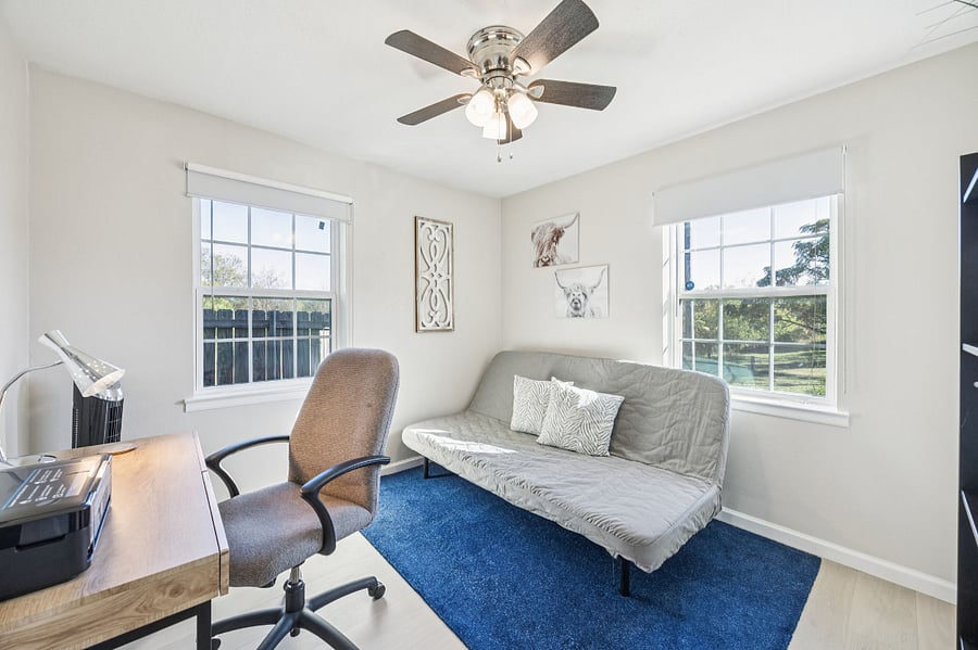 4th bedroom or office