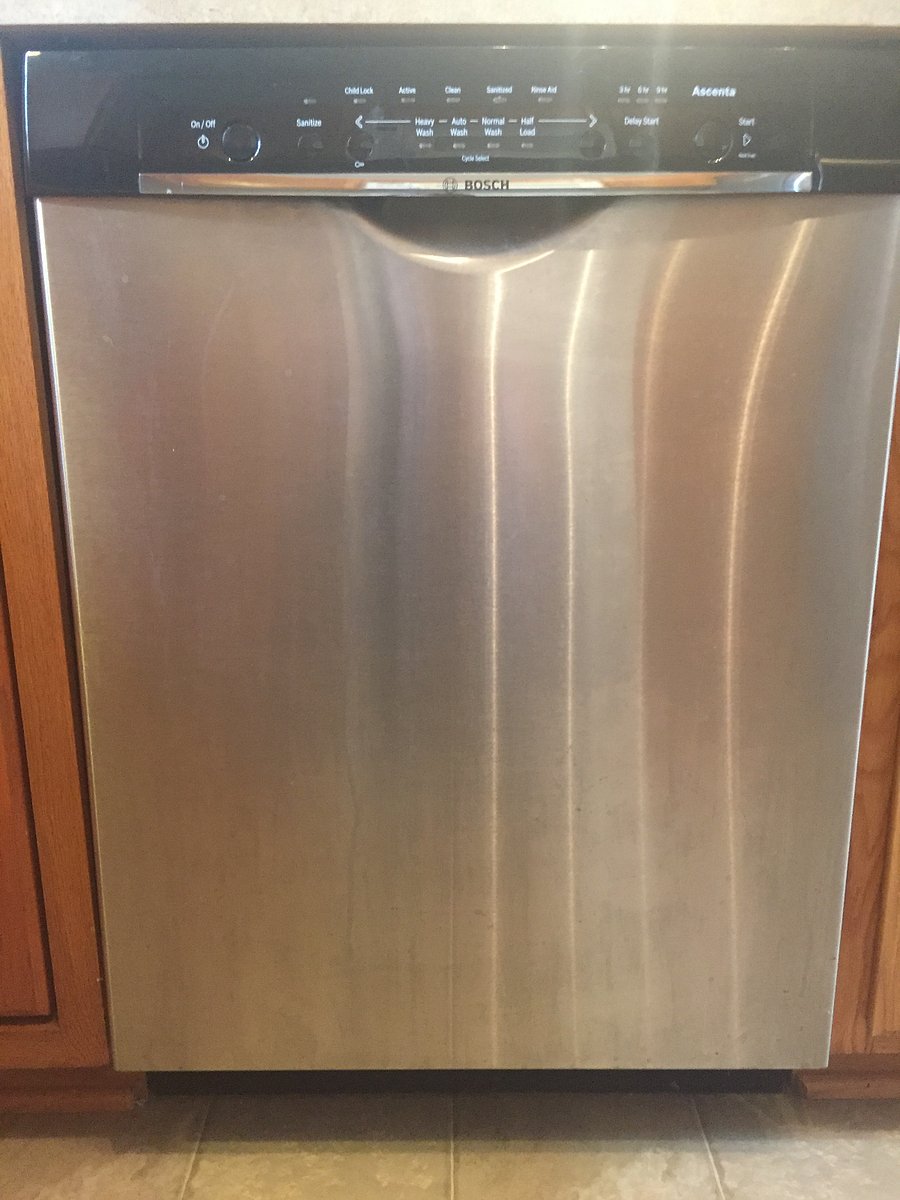 Whisper-quiet Bosch dishwasher. Appliances are deep cleaned between guests. Starter dishwasher tablets are provided with each stay to get you started. 