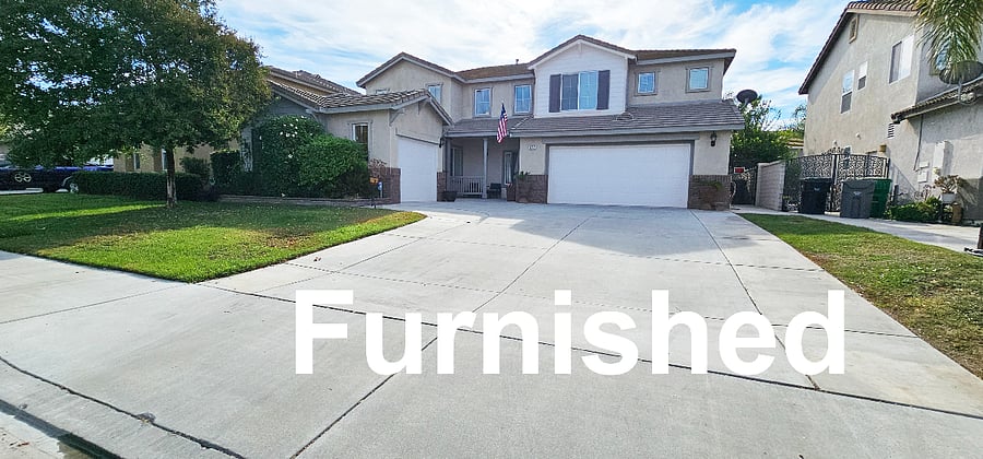 FULLY FIRNISHED HOME equipped with every living thing you need to enjoy your stay. From utensils to silverware to 100% Cotton Linens and towels, we have you covered. Monthly Cleaning service is included. 
