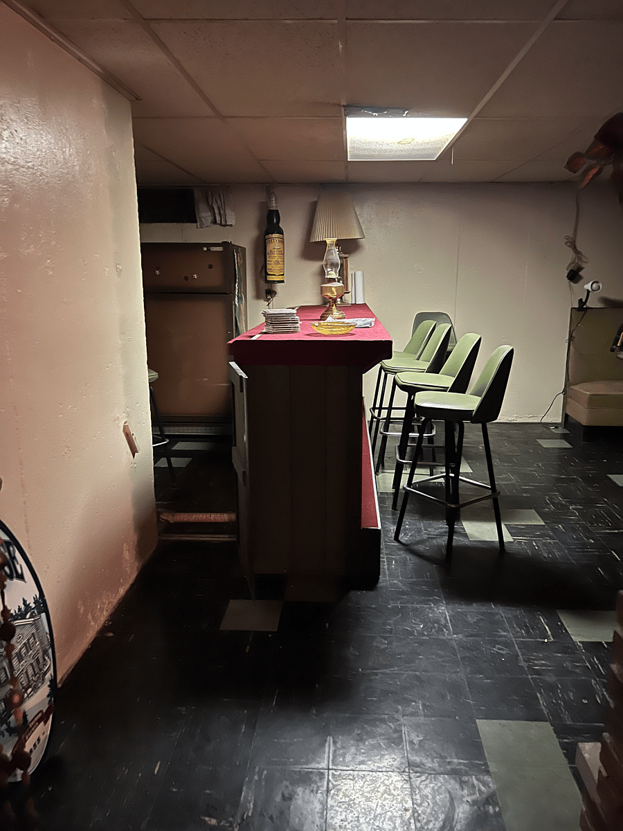 50's Basement Bar w fireplace and living quarters