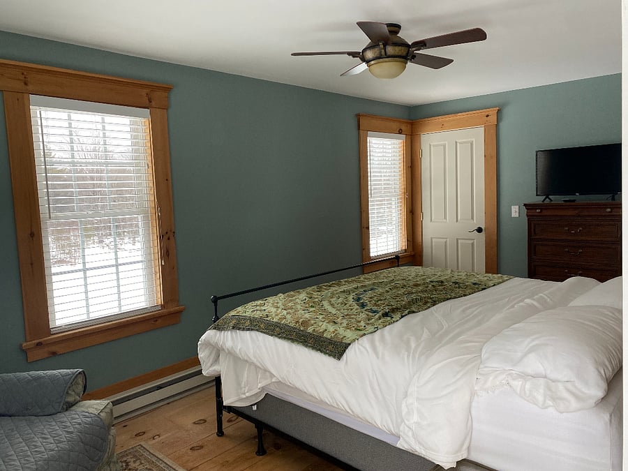 King size bed