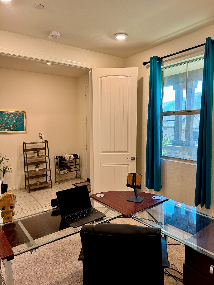 Free access to private office.