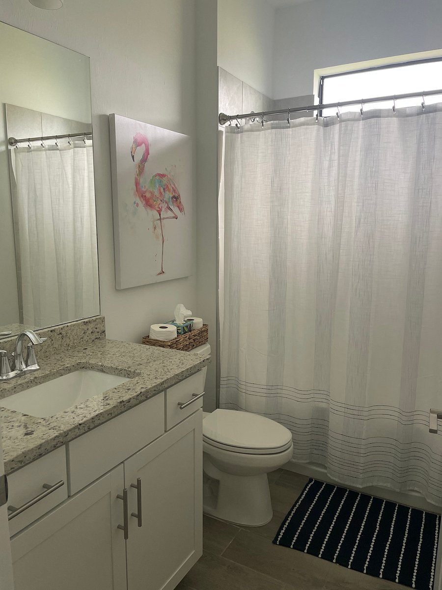 Shared bathroom for kids rooms.