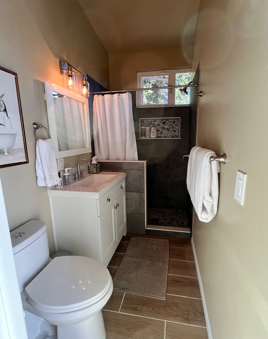 Bathroom with Zen shower!