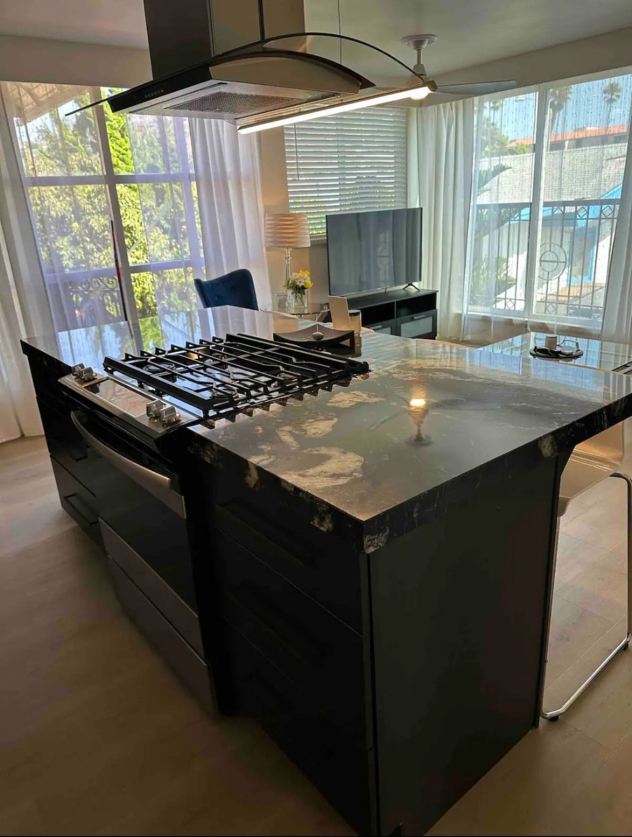 Oven / range, Hood