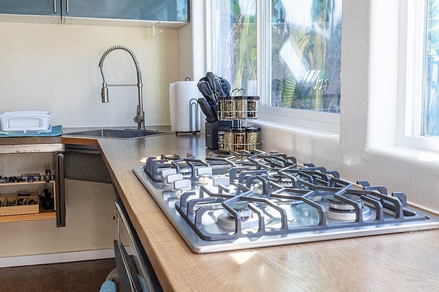 stove top / oven
