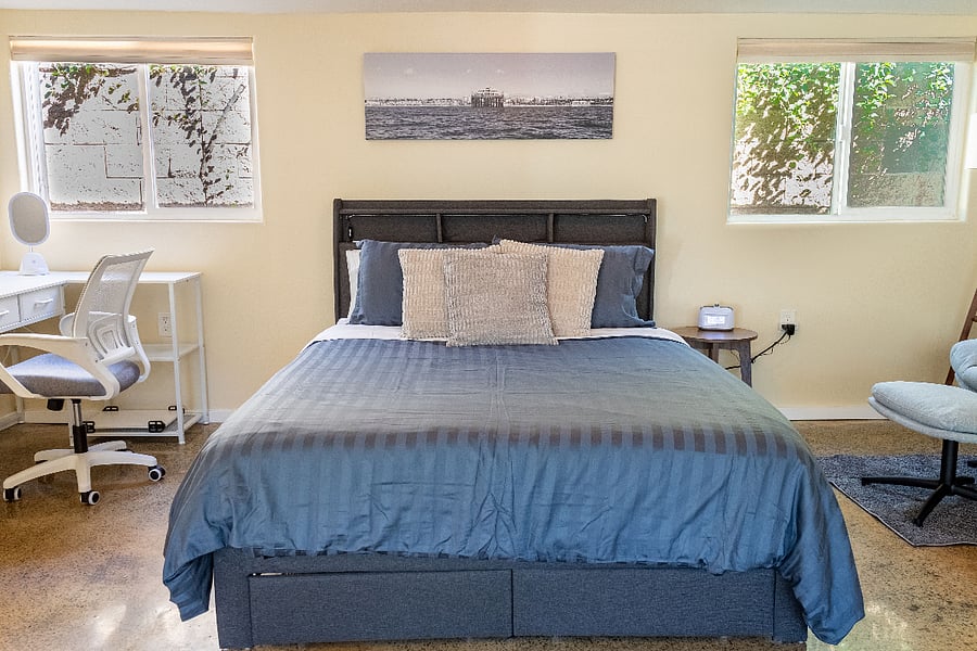 queen size bed