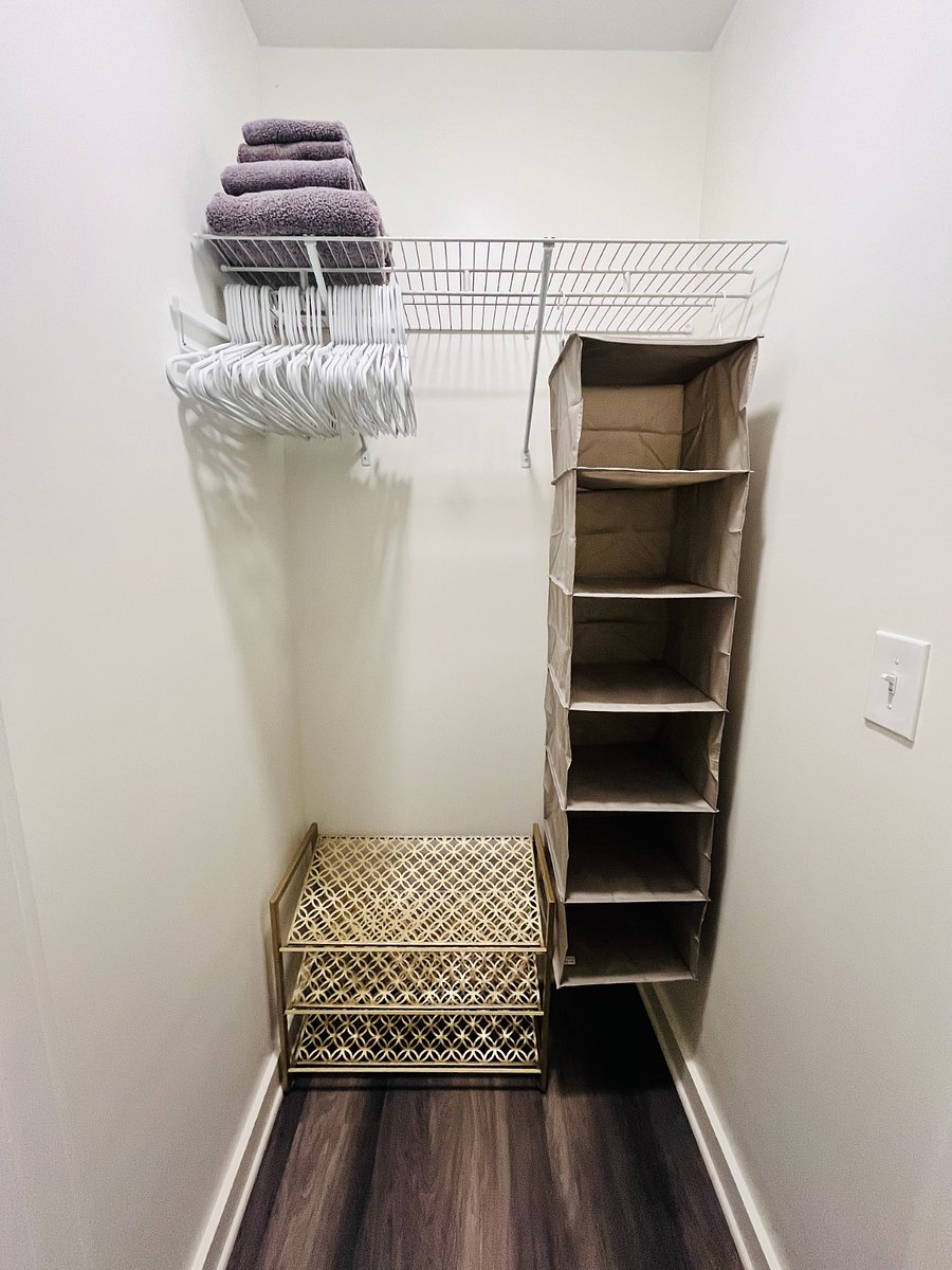 Walk-in closet
