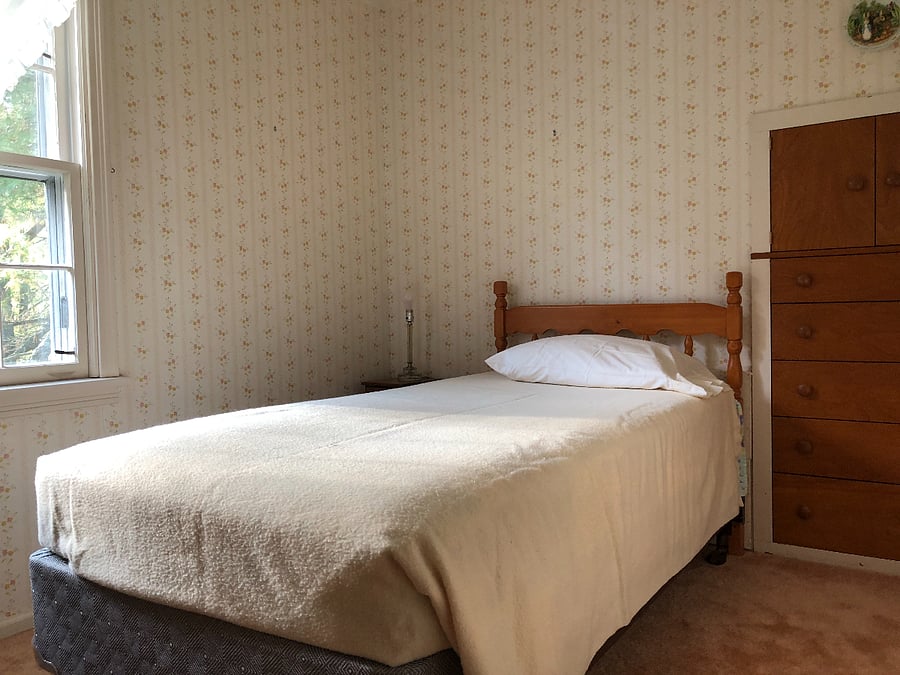 Small upstairs bedroom for a child or weekend guest.