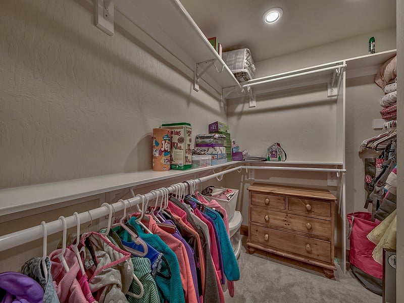 large closet loft (will be empty upon move in)