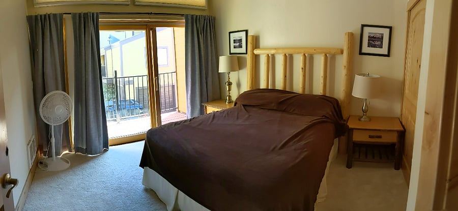 bedroom #2 Queen size bed