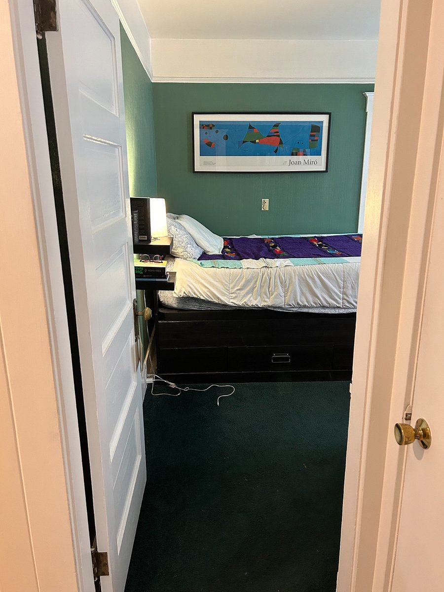 Guest Room 2