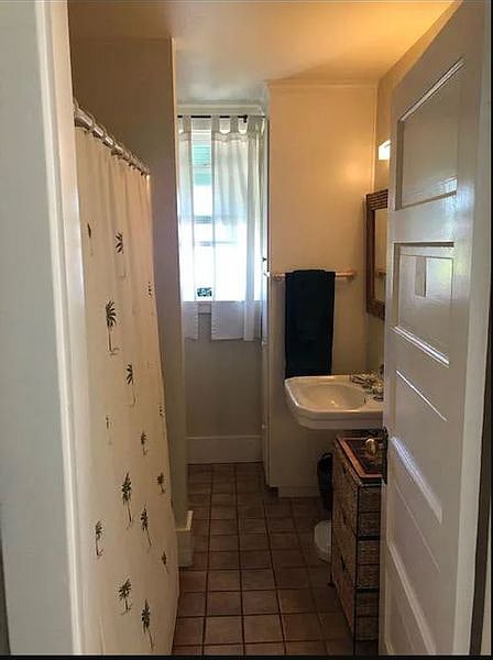 Main floor bathroom
