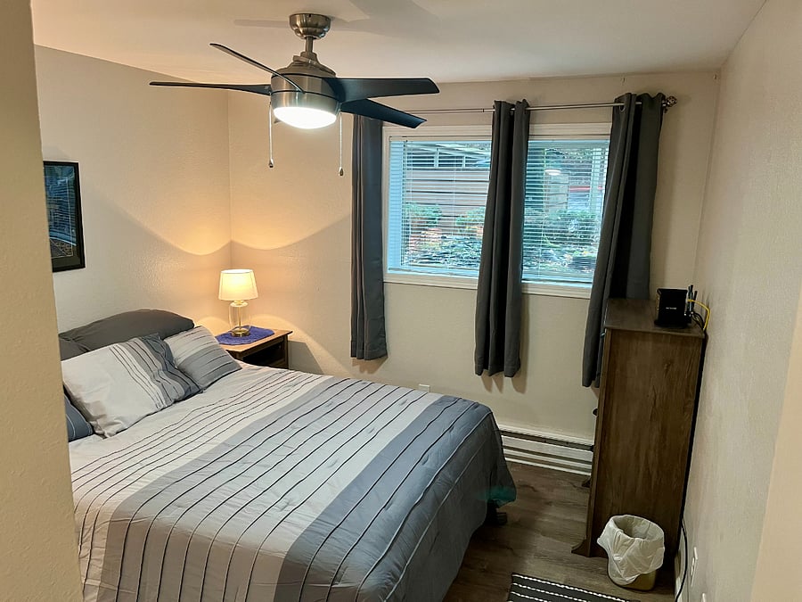 Guest bedroom