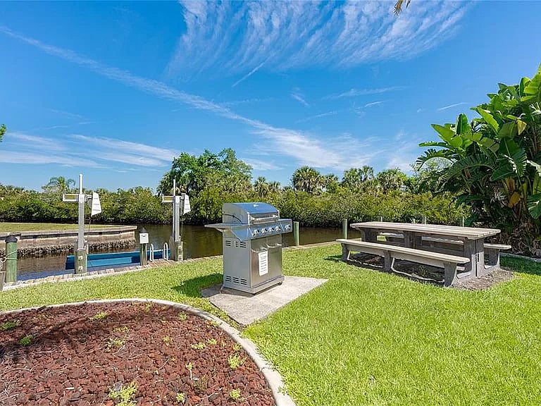 Furnished Finder property 775068_1 photo 20