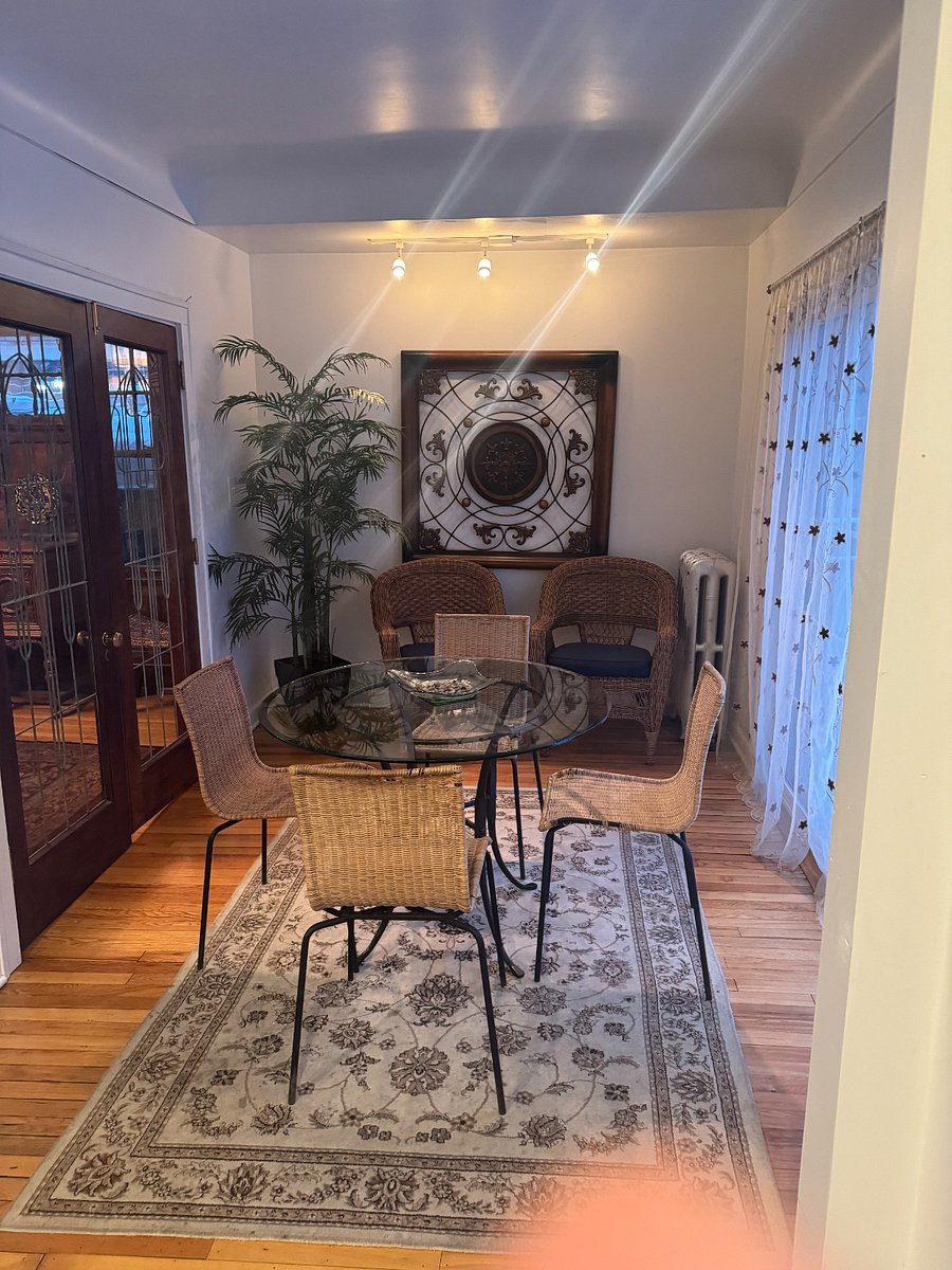 Breakfast Room