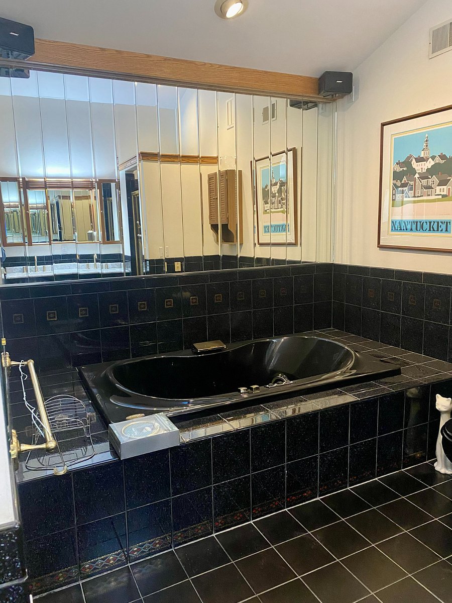 Master bath Jacuzzi