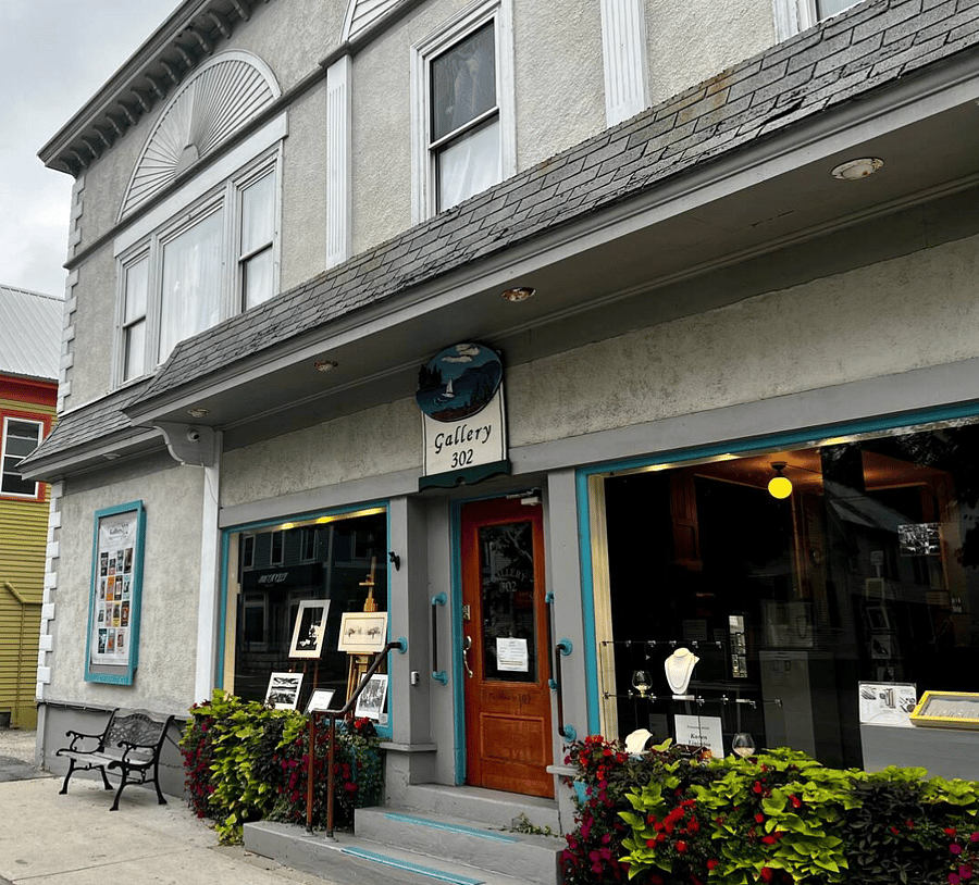 The Bridgton Art Collaborative feautures many local artists.