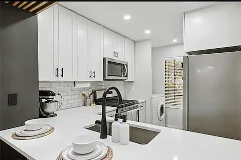 Furnished Finder property 775401_1 photo 6