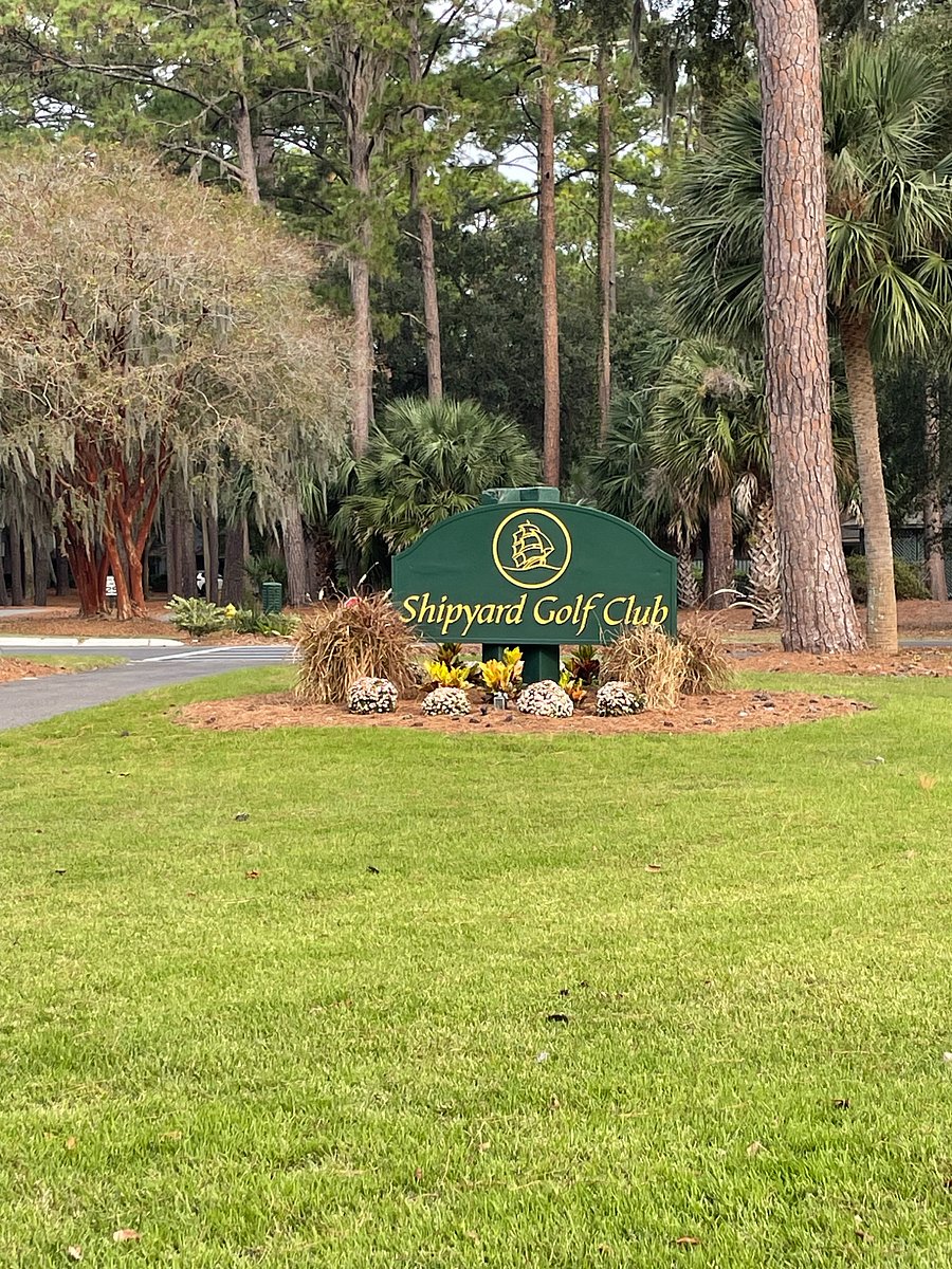 Golf Club within the Plantation