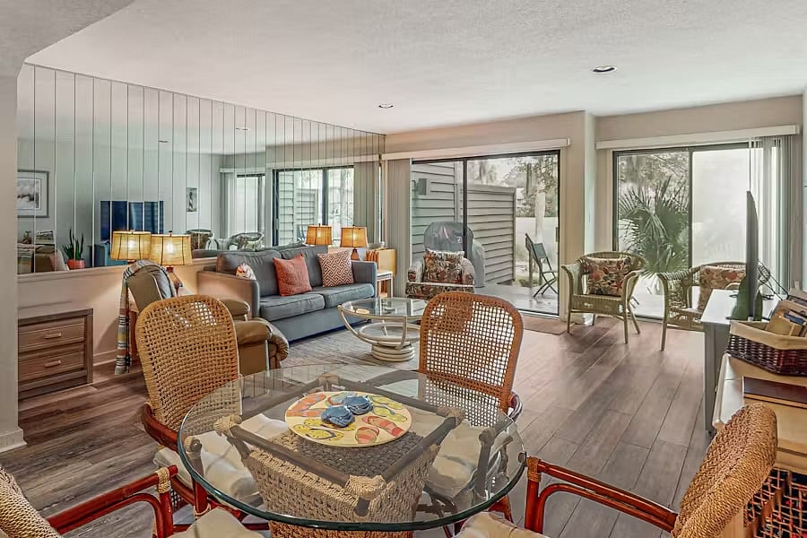 Open concept living overlooking hole #6.