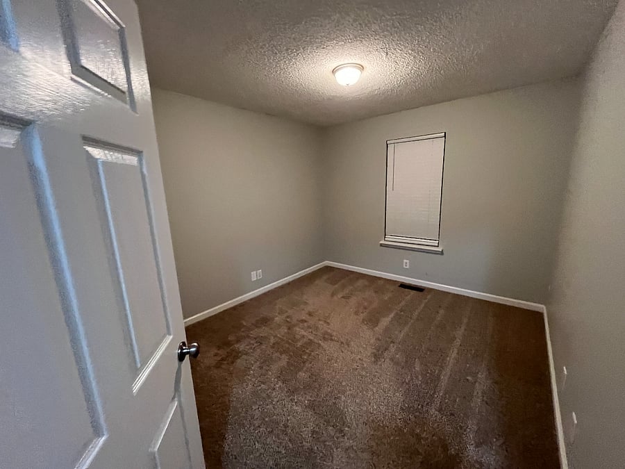 Guest bedroom 1
