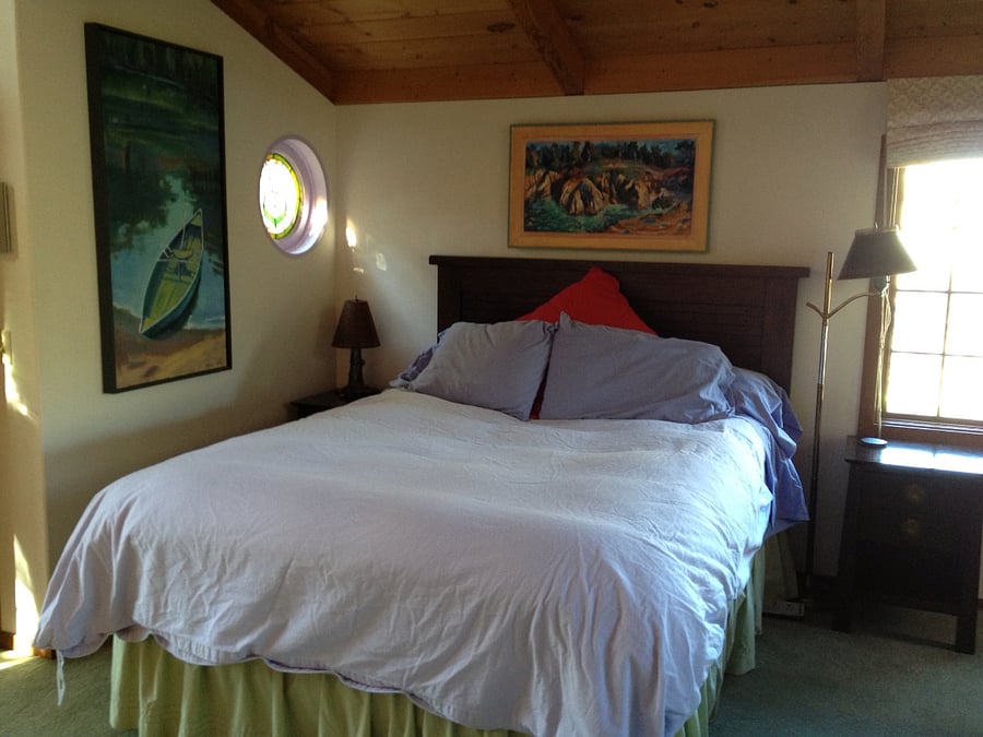 Queen bed