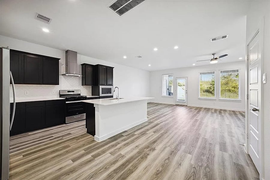 Furnished Finder property 776031_1 photo 4