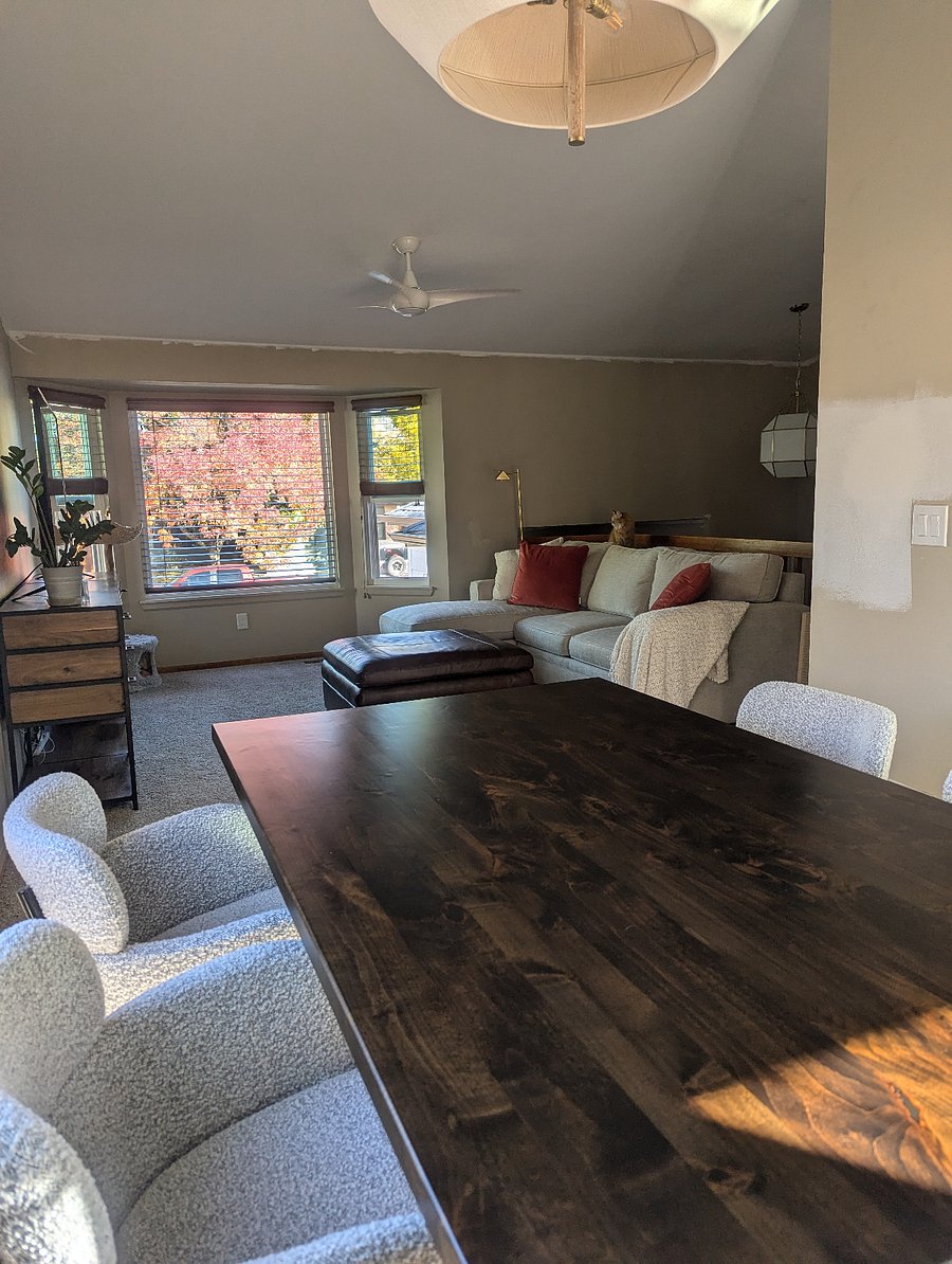 Upstairs living area
