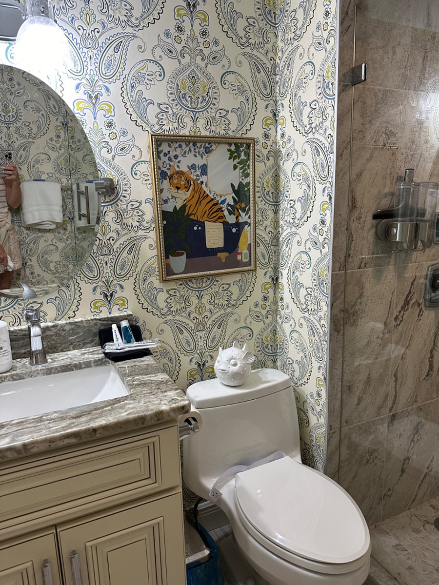 2nd Bathroom