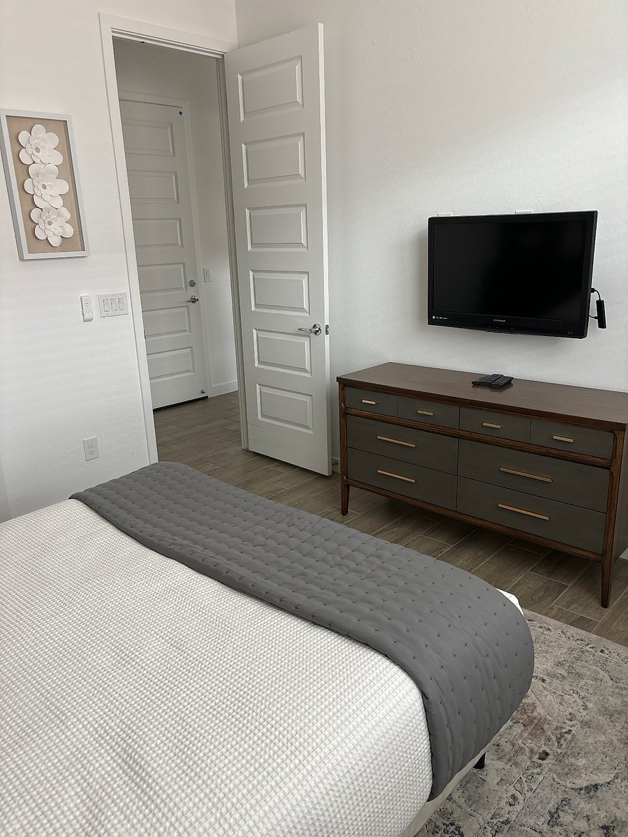 Bedroom
Dresser and nightstands with lots of storage 