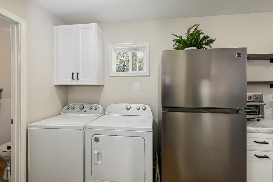 In-Unit Washer & Dryer: "Enjoy the convenience of an in-unit washer and dryerideal for long stays and keeping your wardrobe fresh."