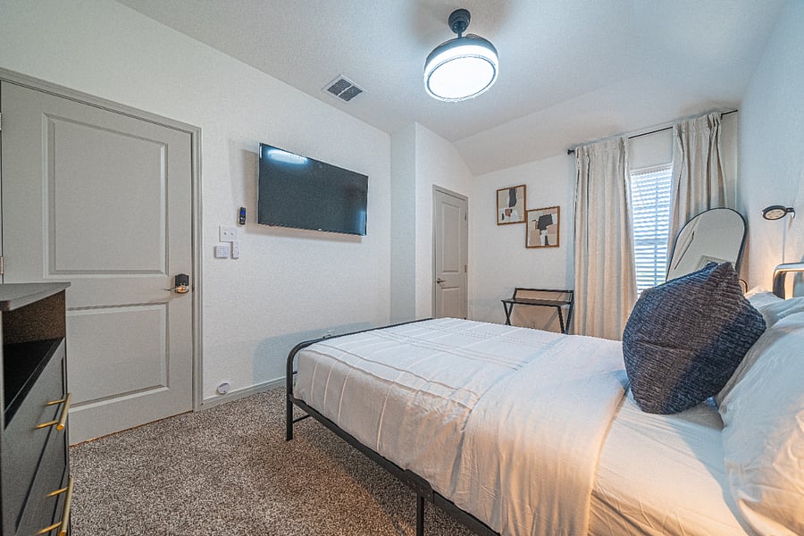 Furnished Finder property 776425_1 photo 11