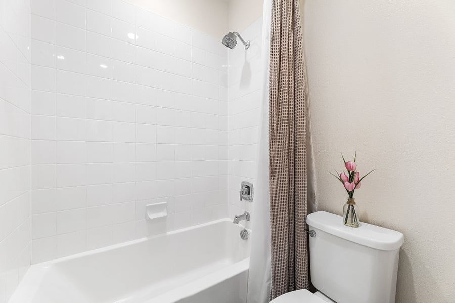3rd Floor - Full Bath 2 View 2