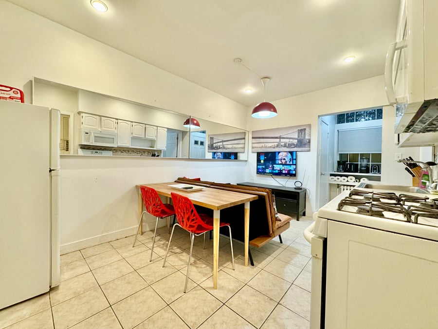 Furnished Finder property 776735_2 photo 12