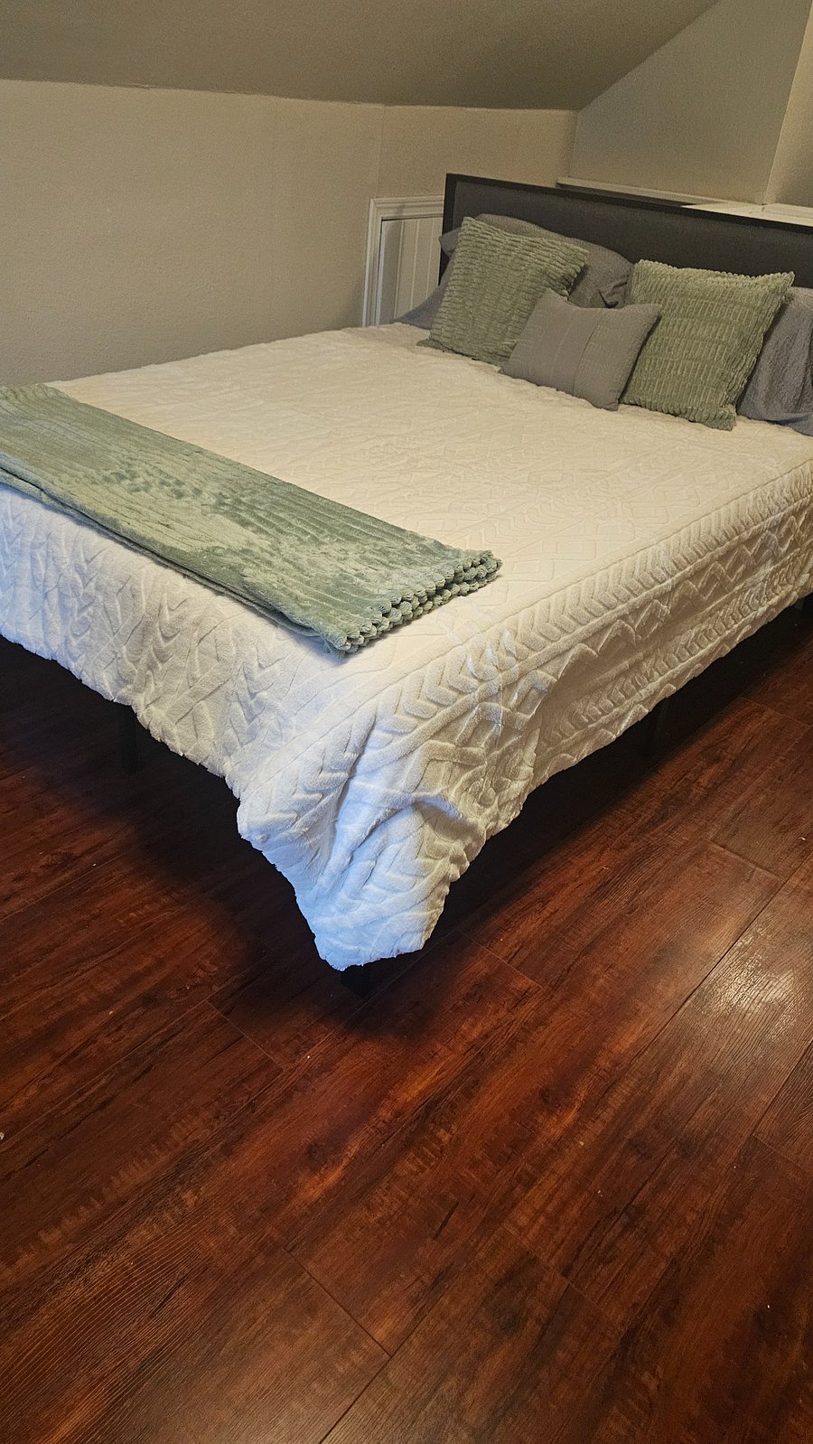 Furnished Finder property 776983_1 photo 12